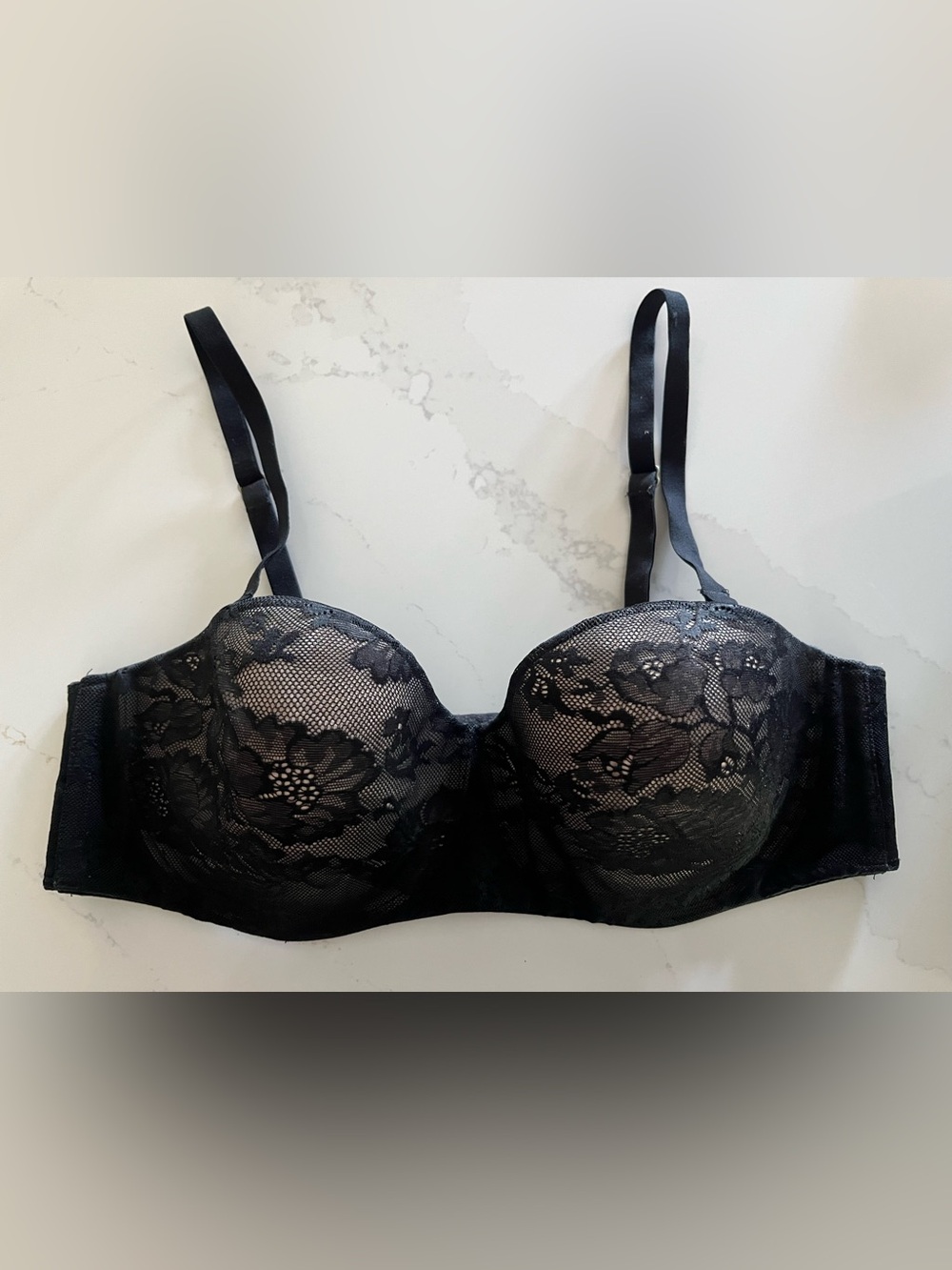 VS BODY BY VICTORIA LINED STRAPLESS BRA BLACK LACE 36C